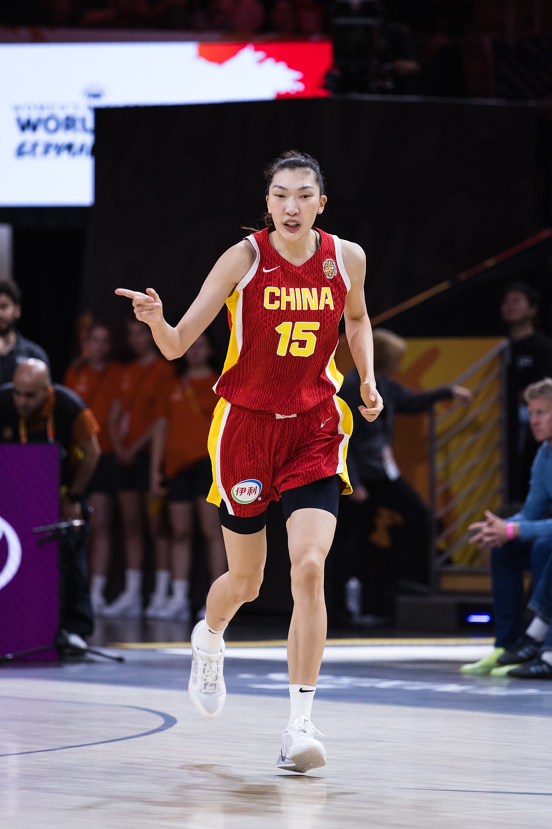 没进一阵!韩旭场均轰18.8+10.8入选世界杯二阵 两项数据皆排第二 没进一阵!韩旭场均轰18.8+10.8入选世界杯二阵 两项数据皆排第二