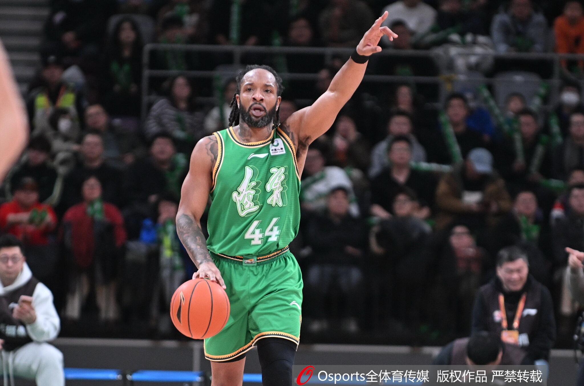 老熟人!媒体人:广厦第三外援确定 34岁威尔斯第三度加盟球队 老熟人!媒体人:广厦第三外援确定 34岁威尔斯第三度加盟球队