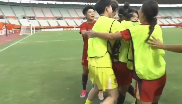 艰难晋级！中国女足加时1-0越南 王霜109分钟制胜 半决赛将战朝鲜